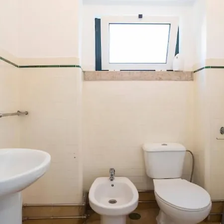 Brand New Fully Furnished Just 20 Meters From Anjos Metro Station - 3 * 리스본